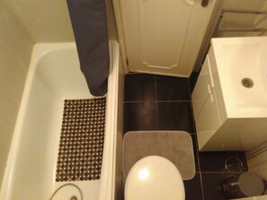 Vòi sen/bồn tắm kết hợp, khăn tắm