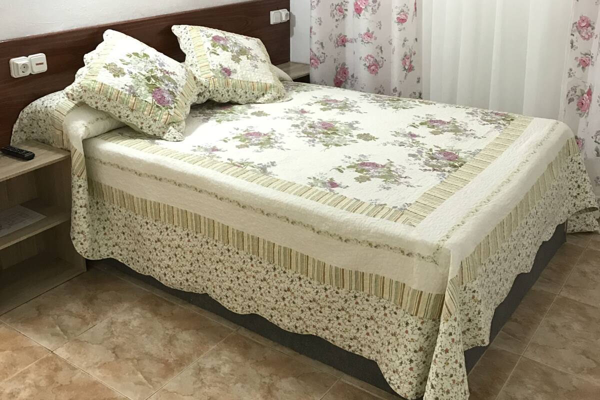 Blackout curtains, iron/ironing board, free cots/infant beds, free WiFi