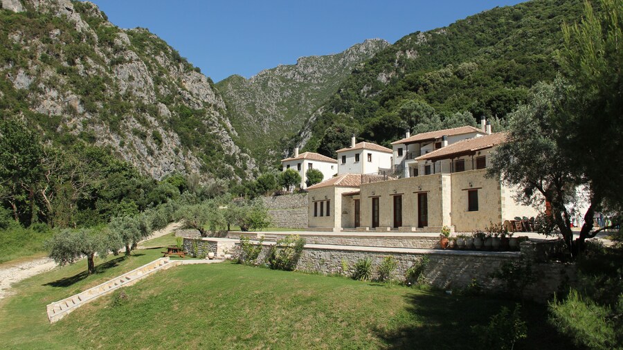 Piges Hotel at Acheron Springs