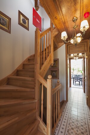 Staircase - Ferman Konak Hotel - Special Class (Istanbul)