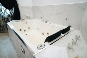 Doppia Matrimoniale con Idromassaggio | Privat bubbelpool