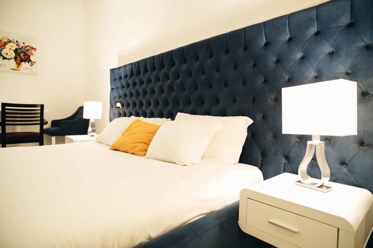 Quadrupla con sauna | Hochwertige Bettwaren, Daunenbettdecken, Pillowtop-Betten, Minibar