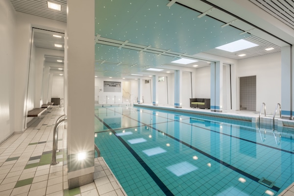 Una piscina techada
