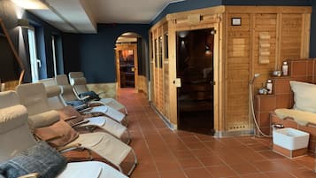 Sauna, Whirlpool, Körperbehandlungen, Ganzkörperwickelbehandlung