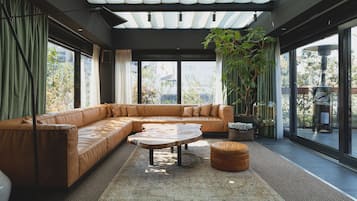 Premium bedding, minibar, in-room safe, individually decorated