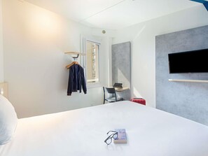 Double Room | Desk, blackout drapes, soundproofing, free WiFi