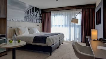 Superior Room, 1 Double Bed | Minibar, in-room safe, desk, soundproofing