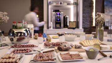 Desayuno continental todos los días (con cargo)