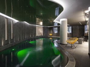 Indoor pool, pool loungers - Novotel Saint-Brieuc Centre Gare (Saint-Brieuc)