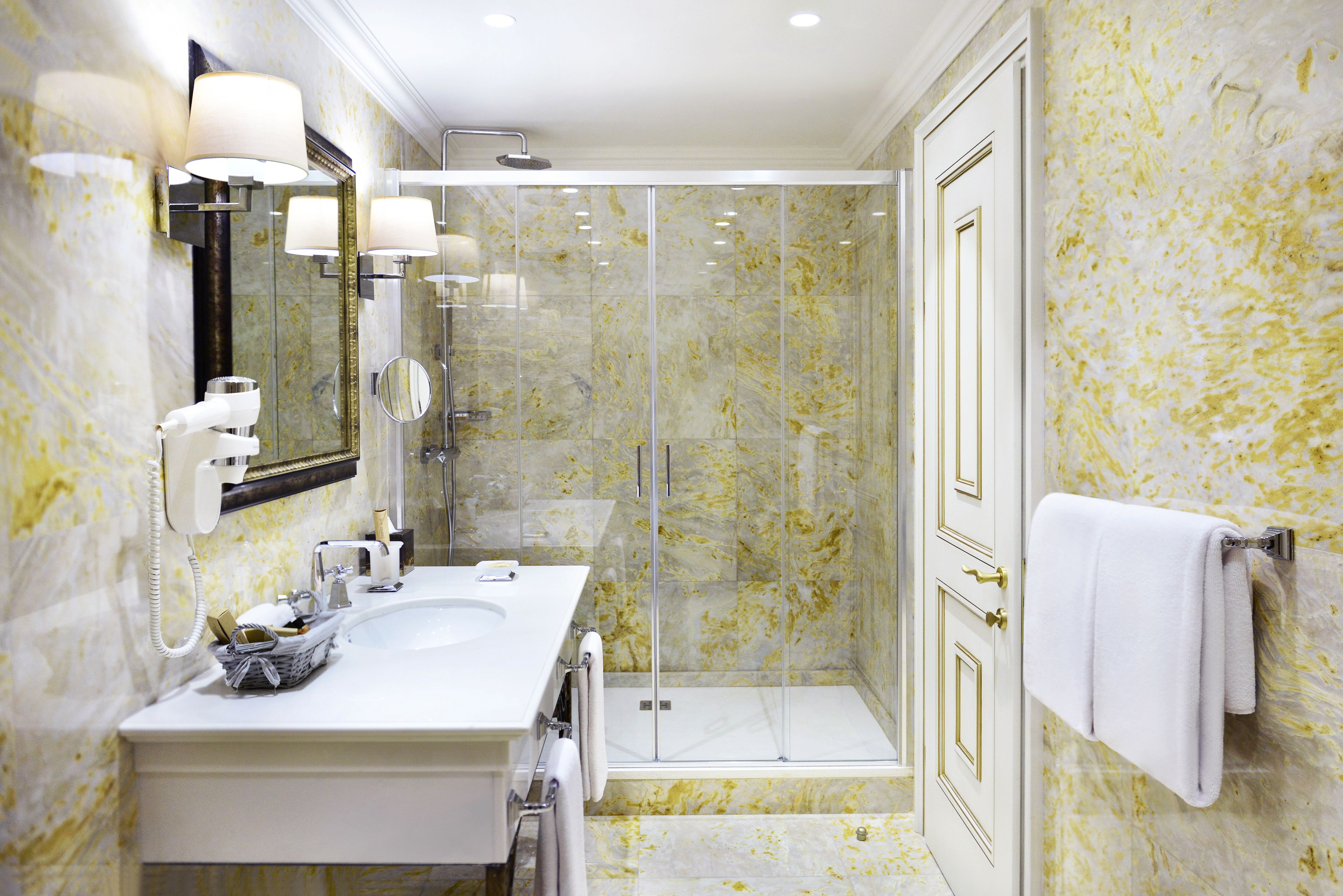 shower, free toiletries, hair dryer, slippers