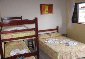 套房 | 迷你吧、免費無線上網、床單