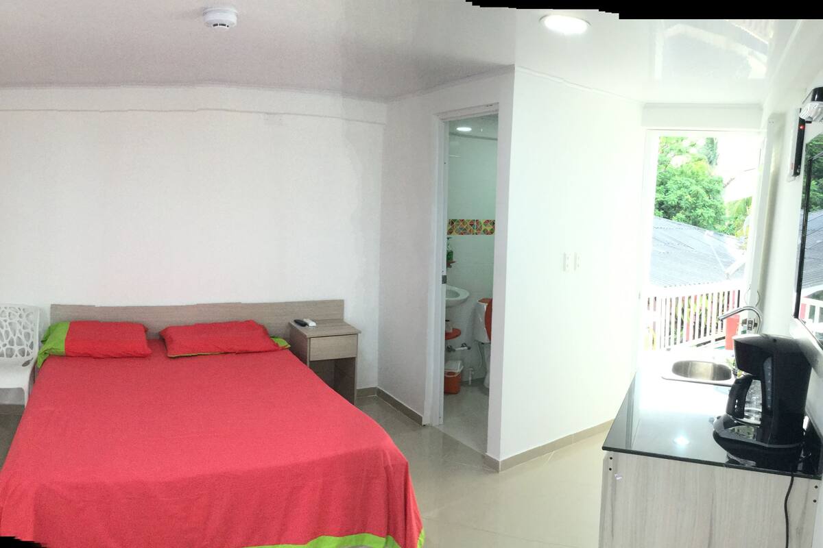 Comfort Studio Suite | Peralatan tempat tidur premium, peti besi dalam bilik 