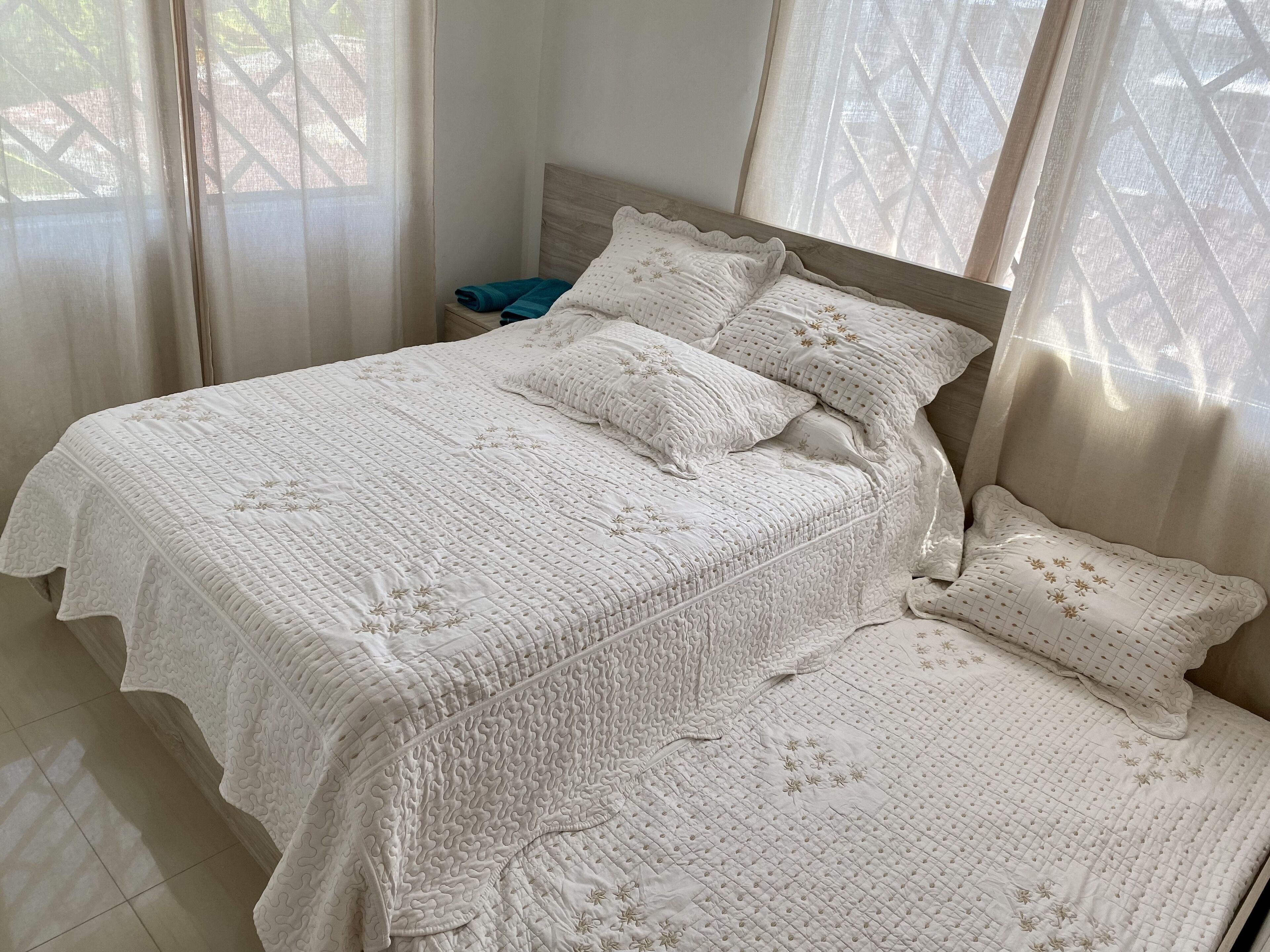 家庭公寓, 2 间卧室 | 高档床上用品、客房内保险箱、特色家居、熨斗/熨衣板