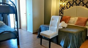 Individually furnished, desk, iron/ironing board, free WiFi - Hotel Magnolia (Valmontone)