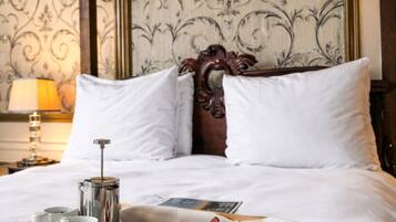 Feature Room | Roupas de cama premium, escrivaninha, ferros/tábuas de passar roupa
