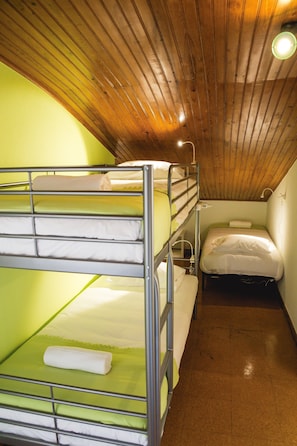 Wifi gratis y ropa de cama