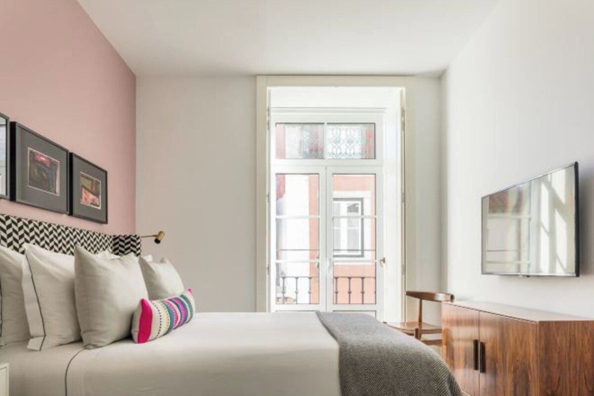 One Bedroom Suite