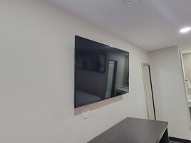 Desk, blackout drapes, rollaway beds, free WiFi