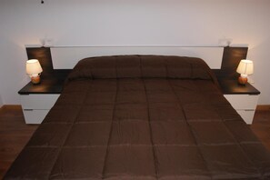 In-room safe, blackout curtains, cots/infant beds