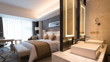 Soundproofing, free WiFi, alarm clocks, wheelchair access