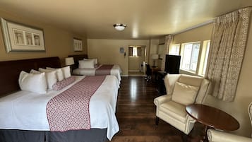 Room, 2 King Beds | Premium bedding, pillowtop beds, blackout drapes, free WiFi