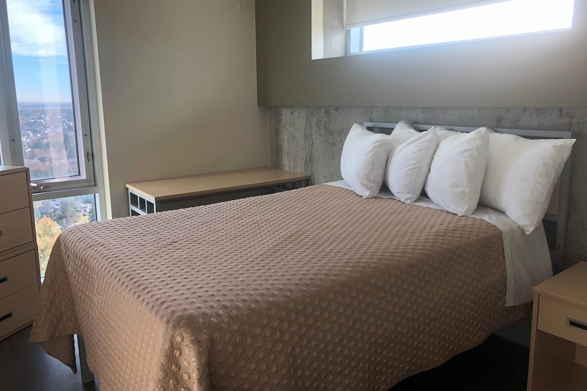 Apartment, 2 Bedrooms (Double Bed) | Desk, iron/ironing board (on request), free WiFi, bed sheets