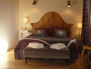 Chambre Double Standard, salle de bains attenante, vue jardin