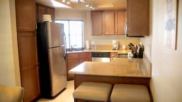 Classic Suite, 2 Bedrooms | Private kitchen | Fridge, microwave, coffee/tea maker