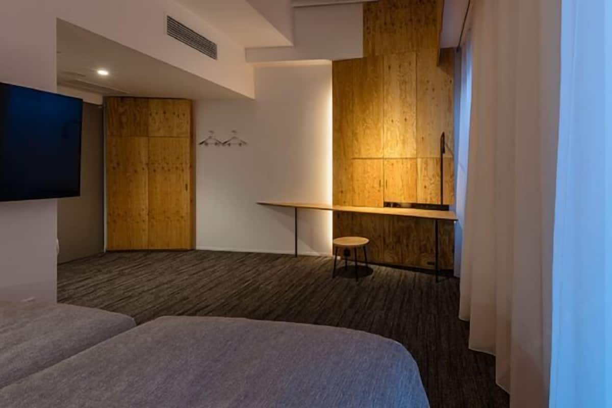 1 slaapkamer, luxe beddengoed, donzen dekbedden, een kluis op de kamer