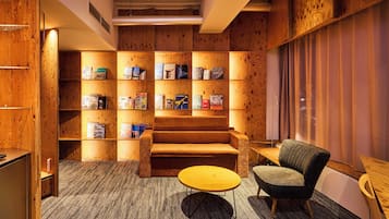 Library Suite, Non Smoking | 1 bedroom, premium bedding, down comforters, in-room safe