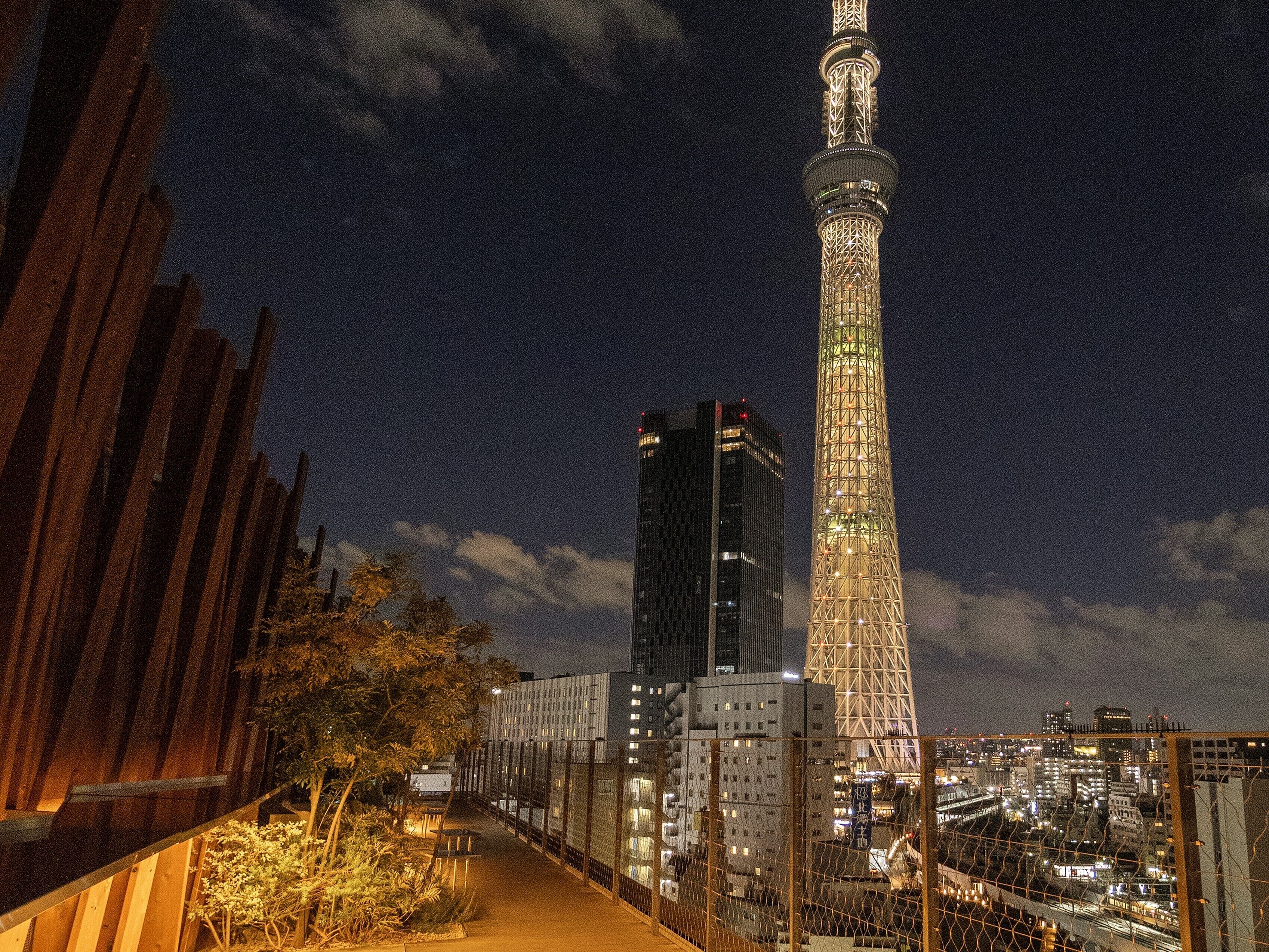 Photo - ONE@Tokyo by insomnia