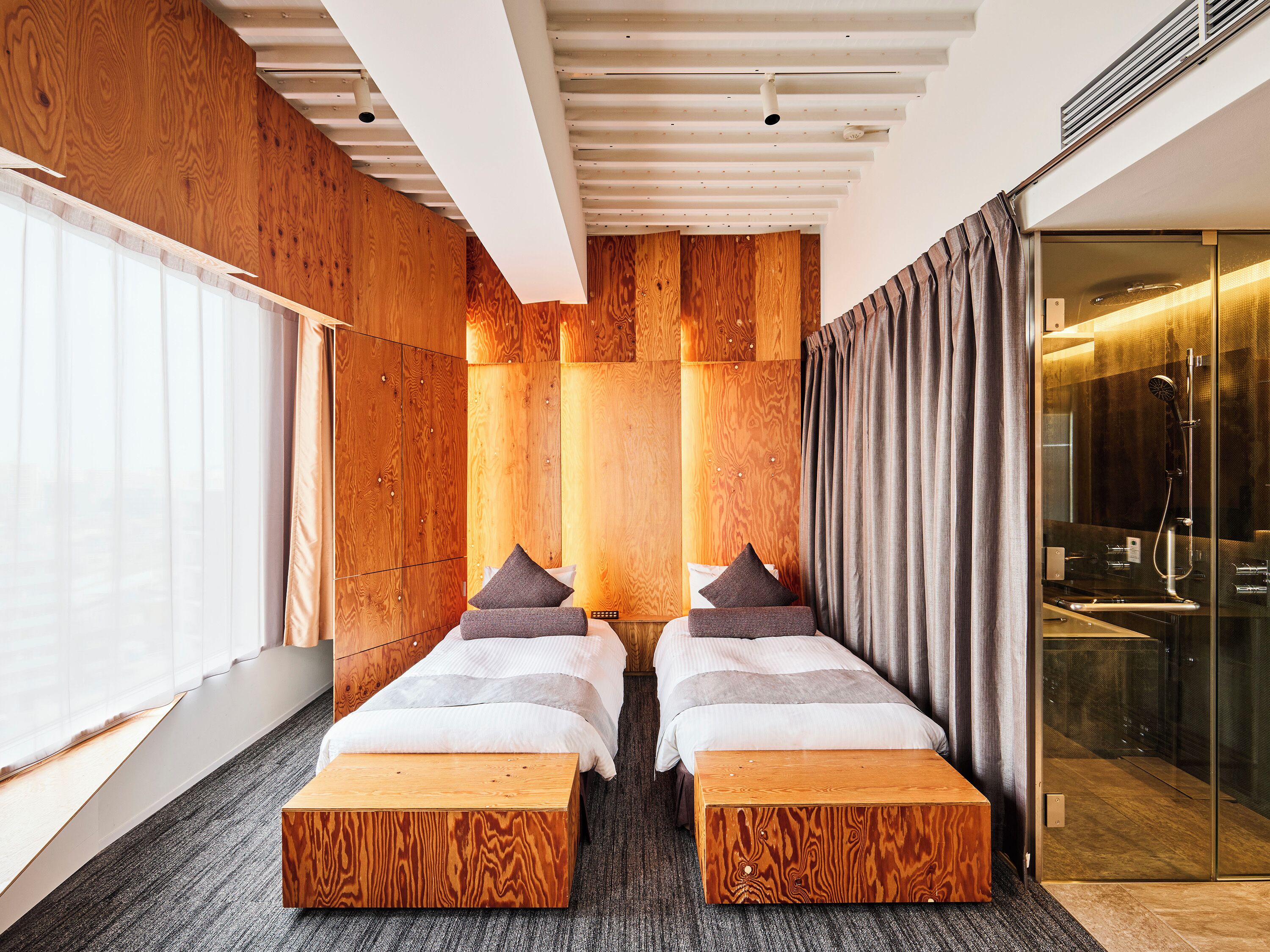 Phòng Suite có thiết kế đặc sắc, không hút thuốc (Library Suite) | Chăn bông, két bảo mật tại phòng, màn/rèm cản sáng 