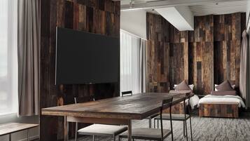 Atelier Suite, Non Smoking | Down comforters, in-room safe, blackout drapes, free WiFi