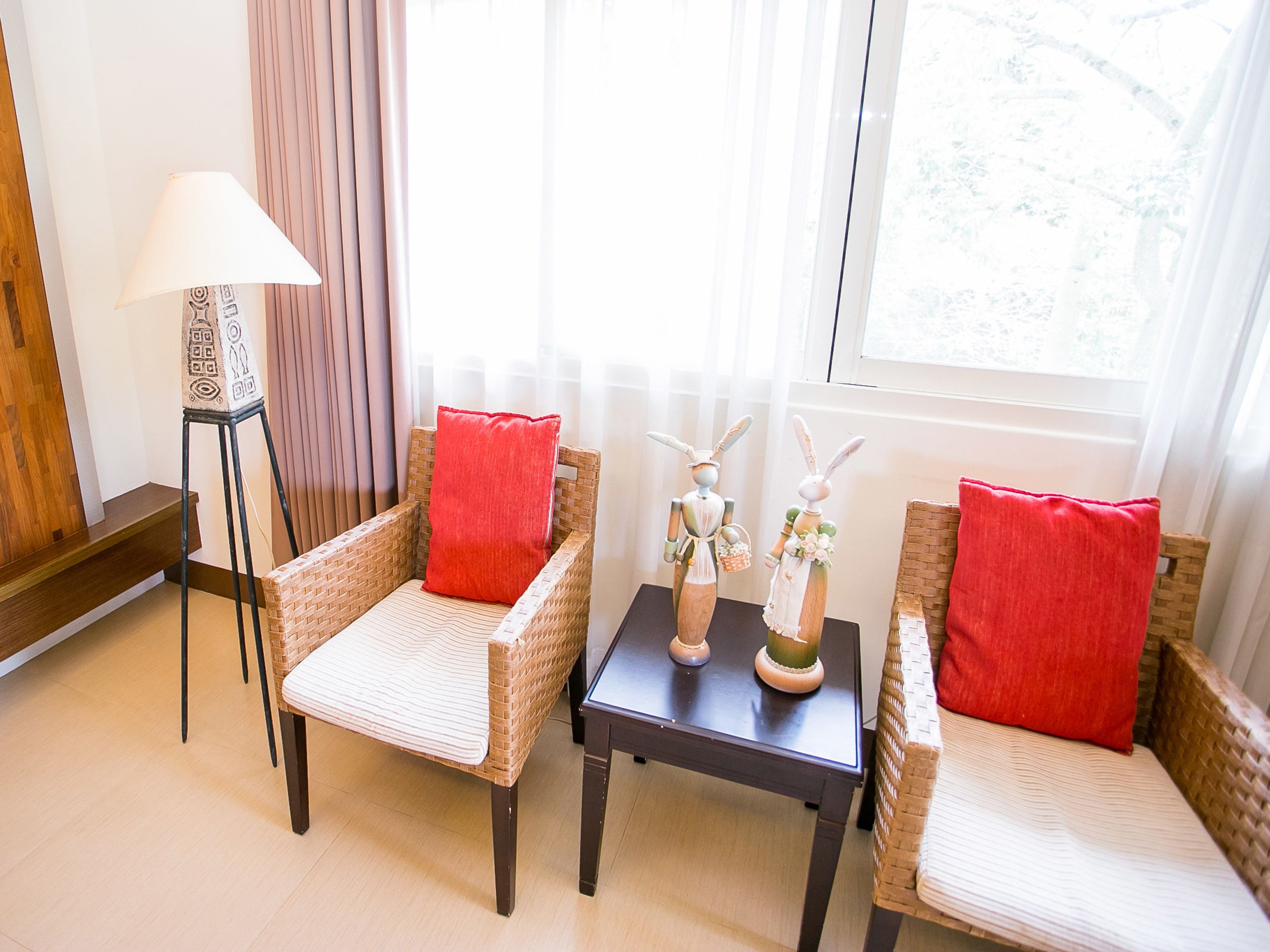 family room | living area | lcd tv