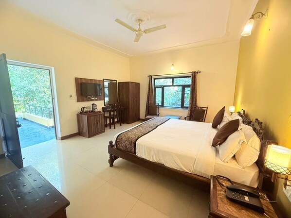 Kamar Klasik, 1 Tempat Tidur Double, pemandangan kebun | Pemandangan taman