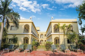 Superior-Zimmer, 1 Doppelbett, Gartenblick | Aussenbereich