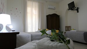 Familien-Vierbettzimmer (Mergellina) | Ausblick vom Zimmer
