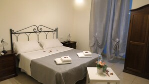 Basic Double or Twin Room (Plebiscito) | View from room - B&B Dimora Cirillo (Naples)