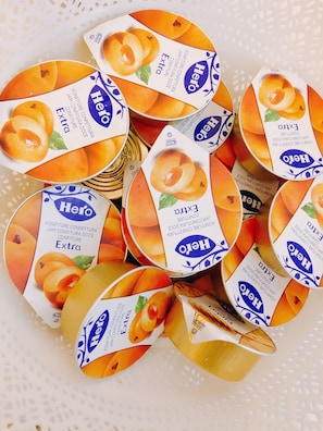 Daily cooked-to-order breakfast for a fee - B&B Dimora Cirillo (Naples)