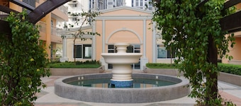 LUXE In Venice - The Venice Residences