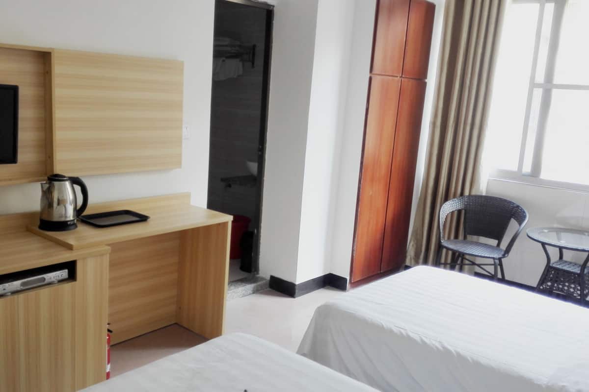Desk, blackout curtains, free WiFi