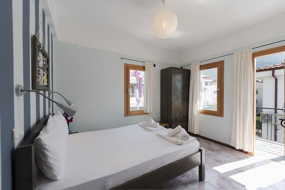 Economy Double Room | Free minibar items, in-room safe, free WiFi