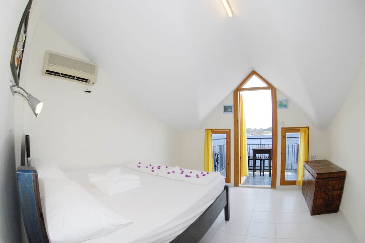 Sea View Double Roof Bedroom | Free minibar items, in-room safe, free WiFi