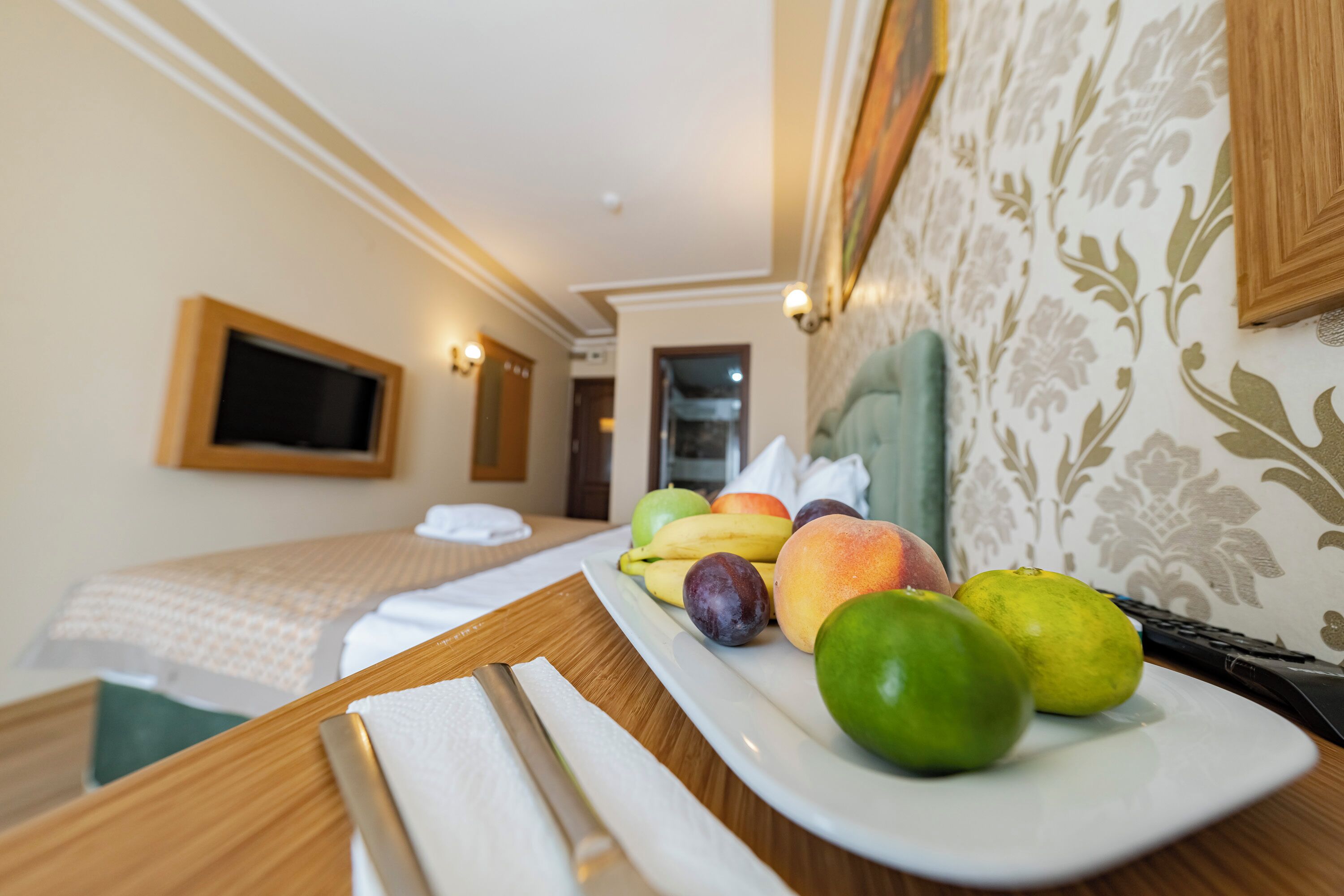 standard double room, city view | egyptian cotton sheets, premium bedding, in-room safe, desk