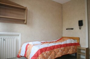 Classic Single Room, 1 Twin Bed, Courtyard Area | View from room - Résidence Universitaire Lanteri - Campus Accommodation (Fontenay-aux-Roses)