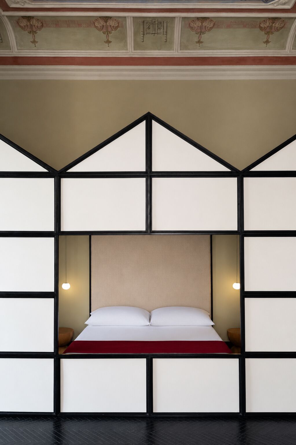 Luxury Suite, 1 King Bed, Terrace, City View | Premium bedding, minibar, in-room safe, soundproofing