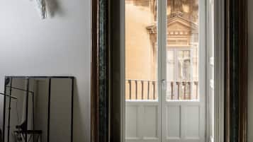 Junior Suite, Balcony, City View | Premium bedding, minibar, in-room safe, soundproofing