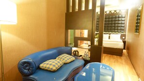 Suite | Seprai premium, meja kerja, kedap suara, dan Wi-Fi gratis
