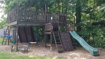 Children's play area - outdoor