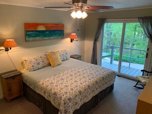 Superior Cottage, 4 Bedrooms, River View (River's Edge) - Pets Allowed